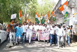 Digvijay singh joins Youth Congress protests in Gwalior
