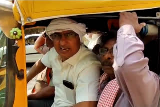 Delhi Pradesh Congress President Anil Kumar participated in the protest of cab auto drivers against the rising prices of CNG