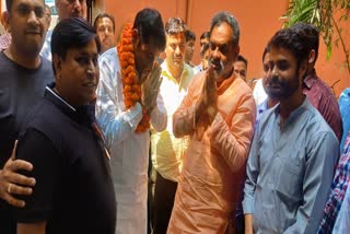 up-energy-minister-dr-somendra-tomar-received-a-grand-welcome-in-haridwar