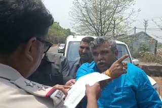 asansol-durgapur police stop jitendra tiwari during election at durgapur