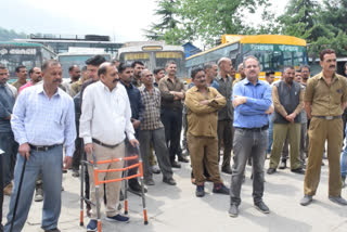 HRTC employees protest in Kullu