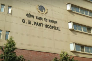 dl_sd_01_foir of two nursing officers sacked and two were sent on long vacation in an alleged corruption charges at gb pant hospital,unions says it's wrong to take such action without enq_vis_DLC10030