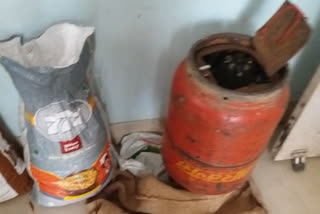 50 litres of liquor bottles stuffed in LPG cylinder