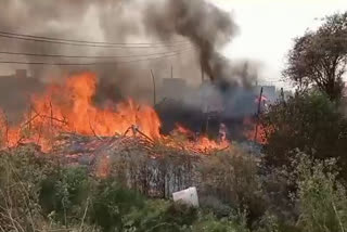 fire in slum faridabad