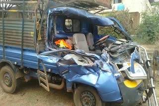 accident between tractor and tata ace