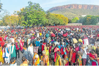 devotees faceing problems in thirumala at ticket counters for heavy crowed