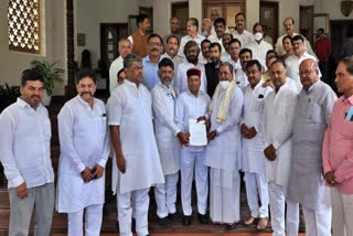 Congress delegation  meet Karnataka governor appeals to dismiss minister Eshwarappa