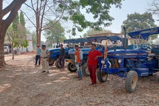 Illegal sand mining in Pendra