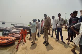 Kushinagar boat accident: ઉત્તર પ્રદેશની નારાયણી નદીમાં બોટ પલટી જતા ત્રણ જણા પાણીમાં ગરકાવ