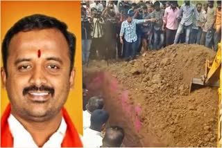 funeral-of-contractor-santosh