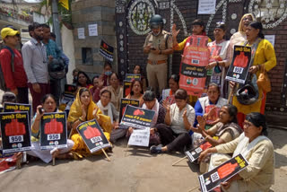 Uttarakhand Mahila Congress protest