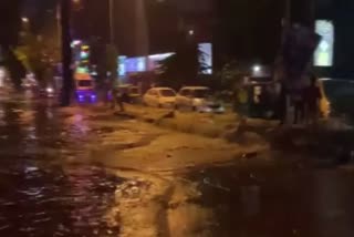 बेंगलुरु में भारी बारिश