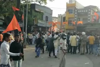 Hindu Sena puts up posters near jnu  rss saffron  ഭീഷണിയുമായി ഹിന്ദു സേന  jnu campus  ജെഎൻയുവിൽ സംഘർഷം  latest national news