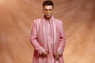 karan johar  karan johar sherwani  karan johar manish malhotra designer sherwani  manish malhotra designer sherwani  designer sherwani  bollywood fashion  actors fashion  ਰਣਬੀਰ ਆਲੀਆ ਦੇ ਵਿਆਹ  ਰਣਬੀਰ ਆਲੀਆ ਦੇ ਵਿਆਹ 'ਚ ਕਰਨ ਜੌਹਰ  ਕਰਨ ਜੌਹਰ  ਰਣਬੀਰ ਕਪੂਰ ਅਤੇ ਆਲੀਆ ਭੱਟ ਦੇ ਵਿਆਹ