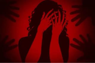 gang rape in auto up Aligarh  rape cases in up  crime against women in up  യുപിയില്‍ ഓട്ടോയില്‍ ബലാത്സംഘം  യുപിയില്‍ സ്ത്രീസുരക്ഷയിലെ അപാകതകള്‍  യുപി കുറ്റകൃത്യങ്ങള്‍