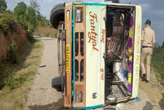 Almora devotees Bus accident