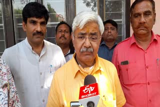 Alok Kumar objected to CM Gehlot statement