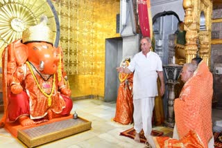 kalraj Mishra wordhip lord ganesha