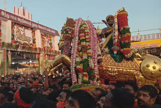 Chithirai festival in Madurai, madurai tamil nadu chariot festival, Lord Kallazhagar, Meenakshi Kalyanam, Chithirai Thiruvizha