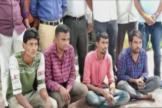 vehicle theft gang is caught : વાહનો ચોરીને સ્પેરપાર્ટ્સ અલગ જગ્યાએ વેચી મારતી ટોળકીને ગાંધીનગર પોલીસે ઝડપી