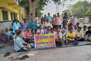 Protest at Simlagar Station