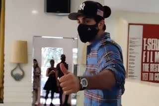 Ranbir returns to work after marriage  ranbir kapoor spotted after marriage  ranbir kapoor spotted first time after marriage  ranbir kapoor latest news  ranbir kapoor latest udpates  ranbir kapoor resumes work just 4 days after his wedding  വിവാഹ ആഘോഷങ്ങൾക്ക് താൽക്കാലിക അവധി നൽകി രണ്‍ബീർ- ആലിയ ദമ്പതികൾ  രണ്‍ബീർ- ആലിയ ദമ്പതികൾ ഷൂട്ടിങ് തിരക്കിലേക്ക് മടങ്ങി  രണ്‍ബീർ കപൂർ  ആലിയ ഭട്ട്  രണ്‍ബീർ - ആലിയ വിവാഹം