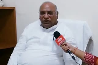 Senior Congress leader Mallikarjun Kharge