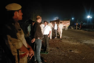 gauriganj kotwali area amethi  road accident in gauriganj kotwali area amethi  road accident in amethi  amethi latest news  ಉತ್ತರಪ್ರದೇಶದಲ್ಲಿ ಭೀಕರ ರಸ್ತೆ ಅಪಘಾತ  ಅಮೇಠಿಯಲ್ಲಿ ಟ್ರಕ್​ ಮತ್ತು ಬೊಲೆರೊ ಮಧ್ಯೆ ಮುಖಾಮುಖಿ ಡಿಕ್ಕಿ  ಭೀಕರ ರಸ್ತೆ ಅಪಘಾತದಲ್ಲಿ ಹಲವರು ಸಾವು