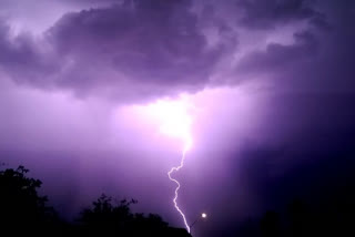 20 killed due to storms, lightning strikes  | ETV Bharat