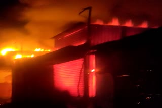 Fire in seven shops in Khandwa