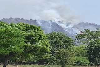 fierce-fire-broke-out-on-the-hills-of-chandi-devi