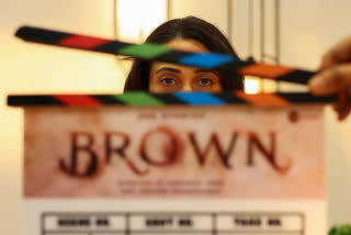 karisma kapoor in brown