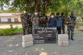 SSB arrested two smugglers with ganja