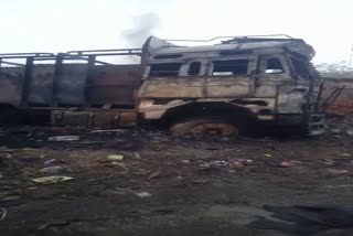 Truck caught fire in Bokaro