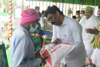 Sona Sobran Dhoti Sari Scheme in Jharkhand
