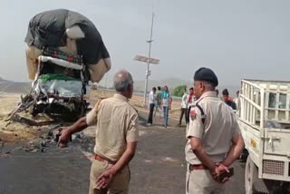 Accident On Delhi Mumbai Expressway