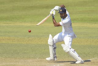 Sri Lankan batter Dimuth Karunaratne signs short-term deal with Yorkshire  Dimuth Karunaratne  county championship  ദിമുത് കരുണരത്‌നെ  കൗണ്ടി ക്രിക്കറ്റ് ചാമ്പ്യന്‍ഷിപ്പ്  യോര്‍ക്‌ഷെര്‍ കൗണ്ടി ക്രിക്കറ്റ് ക്ലബ്ബ്