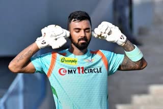 KL Rahul fined  Captain KL Rahul  Rahul fined 20 percent of match fee  कप्तान केएल राहुल  मैच फीस का 20 प्रतिशत जुर्माना  केएल राहुल पर लगा जुर्माना  खेल समाचार  Sports News  ipl 2022  lsg captain kl rahul  Cricket news  ipl latest news  लखनऊ सुपर जायंट्स  इंडियन प्रीमियर लीग