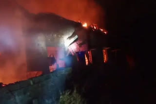 fire breaks out in a house due to a gas cylinder explosion in bandel