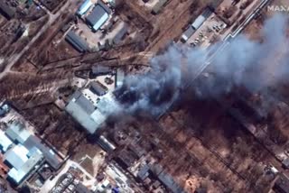 Russia pressures Mariupol as it focuses on Ukraine's east