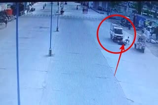 Honor Attack: Seeing sister sitting on bike with lover, brother mounted loading vehicle