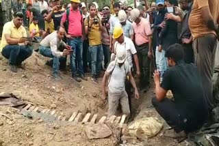 Landslide in Nirsa of Dhanbad, rescue operation