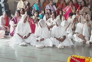 Diksha Ceremony in Vapi: વાપી જીઆઈડીસીમાં સર્જાયું અનોખું દ્રશ્ય, જૈનસમાજ હિલોળે ચડ્યો