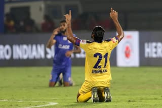 kerala blasters  kerala blasters bring back sandesh jhingan s jersey number  Kerala Blasters FC extended contract with Bijoy Varghese  ജിങ്കന്‍ ധരിച്ച 21ാം നമ്പര്‍ ജേഴ്‌സി ഇനി ബിജോയ് അണിയും  21ാം നമ്പർ ജേഴ്‌സി തിരികെ കൊണ്ടുവന്ന് കേരള ബ്ലാസ്‌റ്റേഴ്‌സ്  കേരള ബ്ലാസ്‌റ്റേഴ്‌സ്  ബിജോയ് വർഗീസ്