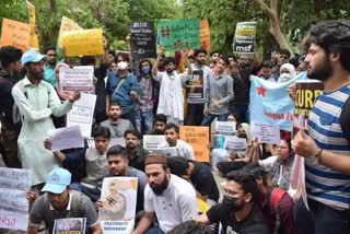 jamia protest for jahangirpuri: જામિયાના વિદ્યાર્થીઓએ જહાંગીરપુરીમાં કોર્પોરેશનની કાર્યવાહીનો વિરોધ કર્યો