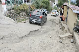 Work of laying drinking water line in Mussoorie