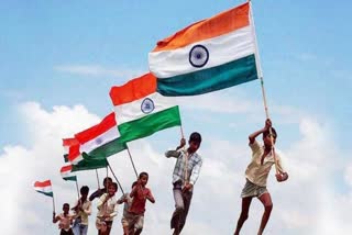 Record of hoisting one lakh tricolor flag