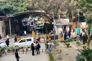 Bullet fired at Delhi's Rohini court complex