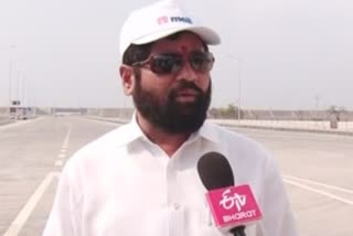 Minister Eknath Shinde inspects Samrudhi Highway