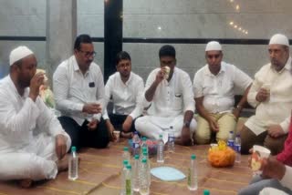 Muslims Break Their Fast at Siddaganga Math